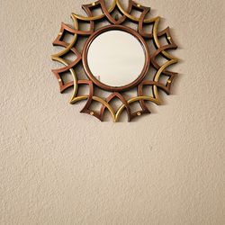 Elegant gold accent decorative mirror