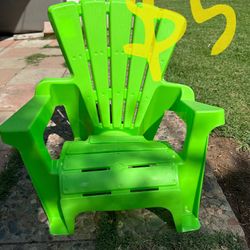 Toddler Patio Chair $5