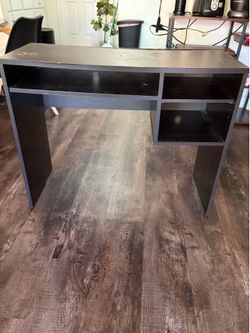 Free desk
