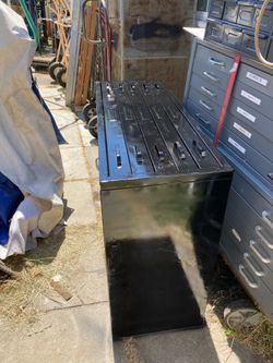 3  -5 drawers file cabinet