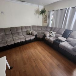 3 Piece L shaped Sectional Couch.