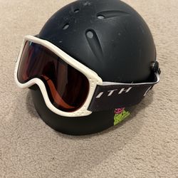 Snowboarding Helmet With Goggles