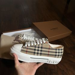 BURBERRY CONVERSE