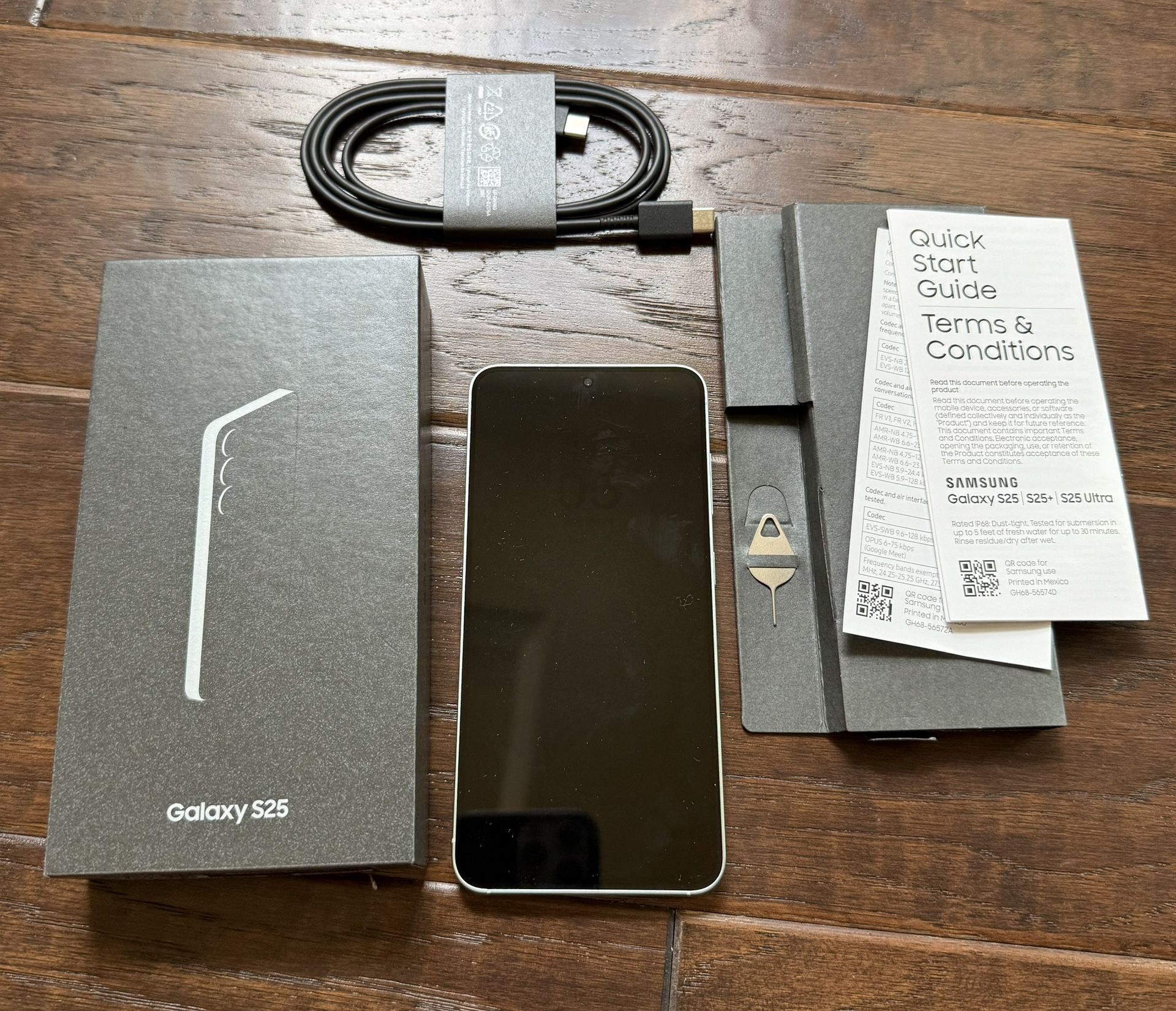 Samsung Galaxy S25+ Plus 256GB SM-S936U Silver Shadow Unlocked Android Smartphone Cell Phone