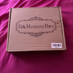 Pet memory box