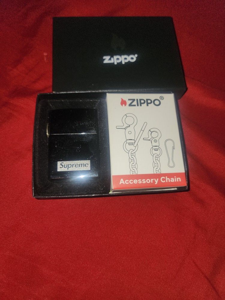 Supreme Chain Zippo