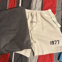 Essentials Fear Of God Shorts Size Medium 