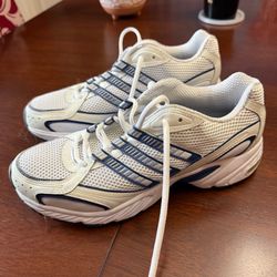 Adidas shoes sneakers