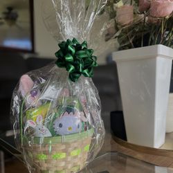 Hello Kitty Easter Baskets
