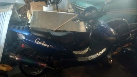Gator 150cc need battery but can still Kickstarter
