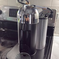 Nespresso Coffe Machine 