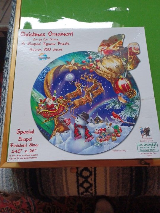 CHRISTMAS ORNAMENT 750 PIECE PUZZLE