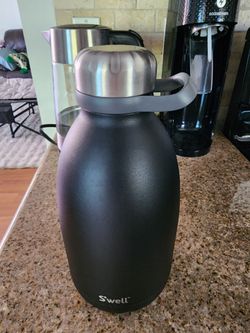 Swell Roamer Half 1/2 Gallon (64 oz) Water Bottle