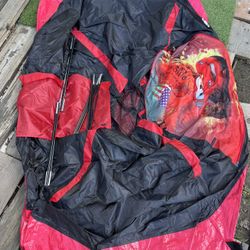 Lightning McQueen tent 2 kids (in Des Moines/Kent)