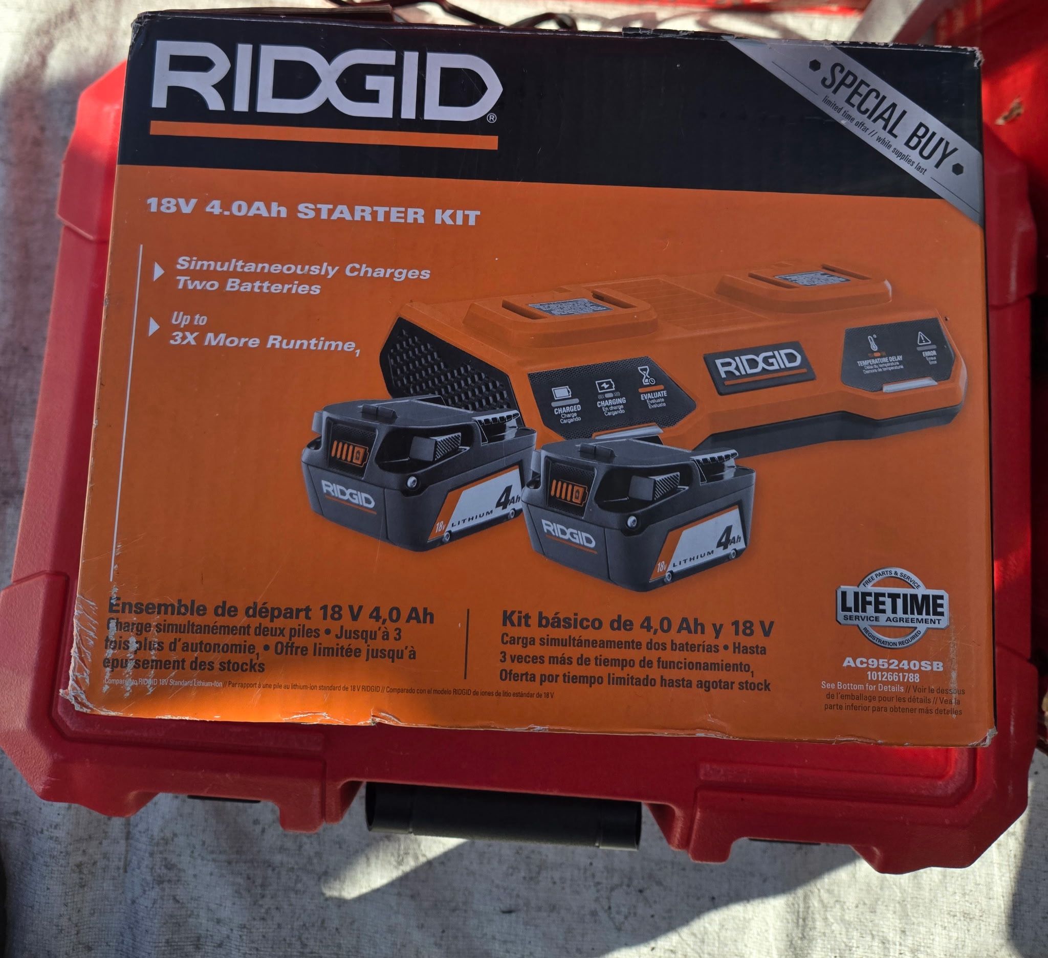 Ridgid charger of 18 V and two ports with 2 batteries of 4.0 AH