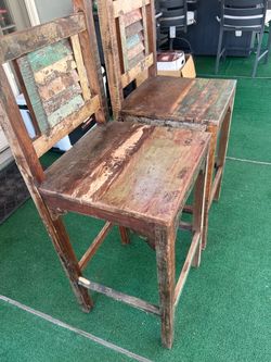 2 Bar Stools