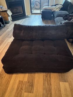 MAXYOYO Folding Sofa Bed / Convertible Floor Chair — Black (Full) — Like New