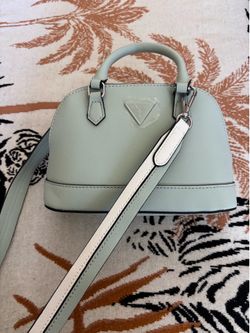 Guess purse