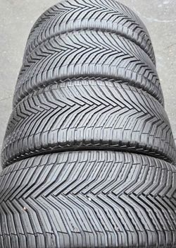 245/55/19 Michelin set de llantas usadas en buenas condiciones las 4