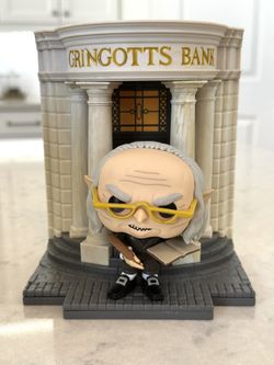 Funko Pop! Deluxe: Harry Potter - Gringotts Head Goblin with Gringotts Bank 