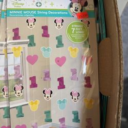 Minnie Mouse String Decore