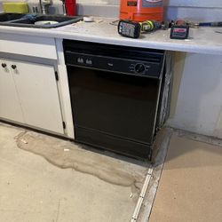 Whirlpool Dishwasher