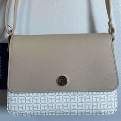 Tommy Hilfiger Purse