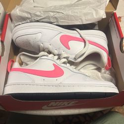 Nike Youth 4