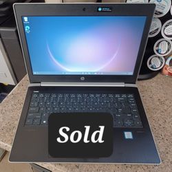 Loaded Laptop Windows 11 256SSD Like New 