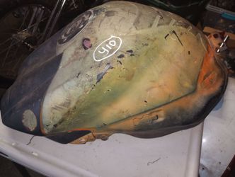 04-06 Yamaha R1 Gas Tank Fuel Petrol Cell YZF1000 YZF 1000 