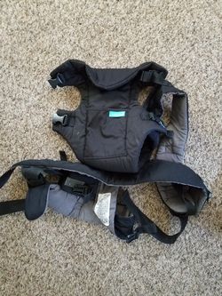 Infantino baby pack