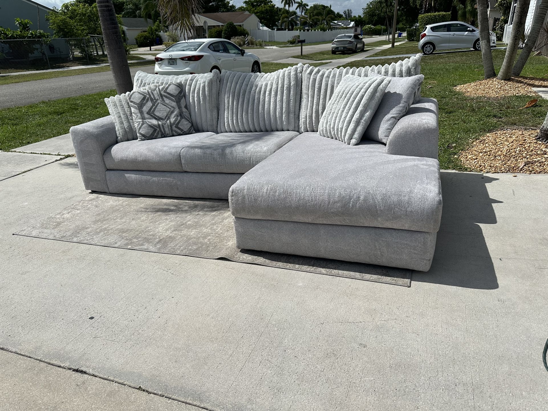 Grey Sectional Sofa Free Delivery 🛻