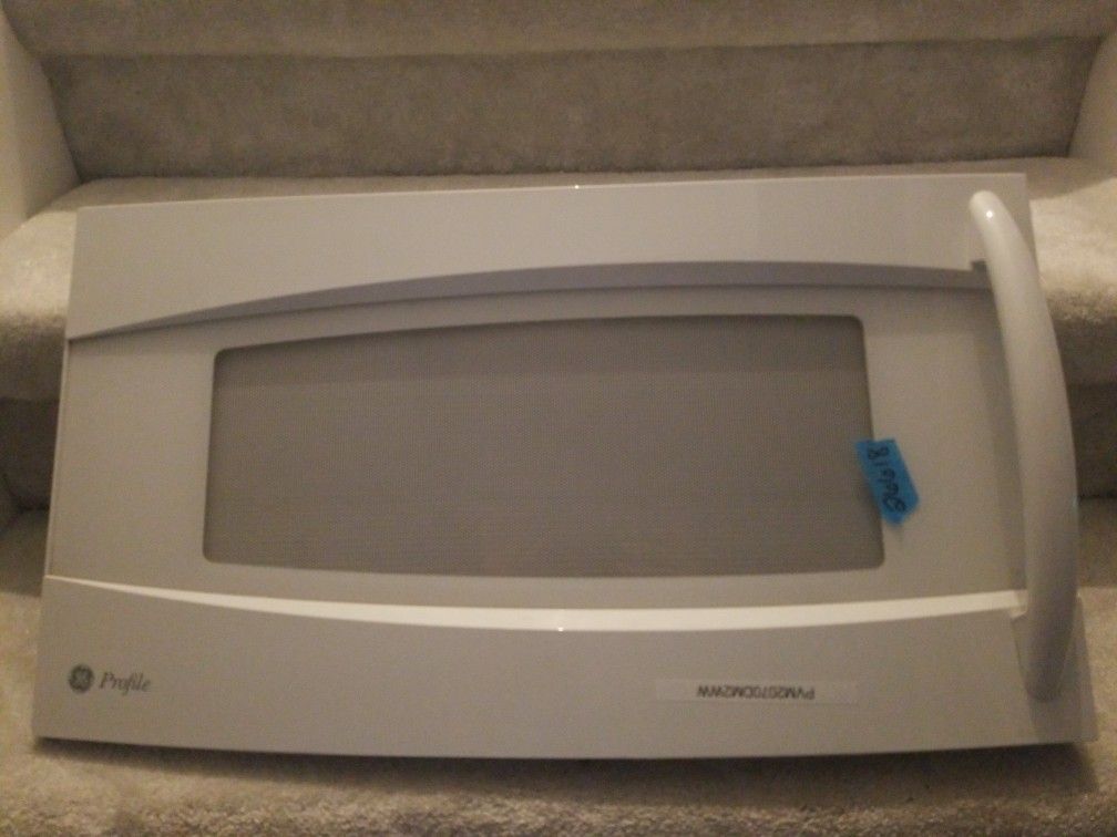 GE Profile Microwave Door part number PVM2070DM2WW