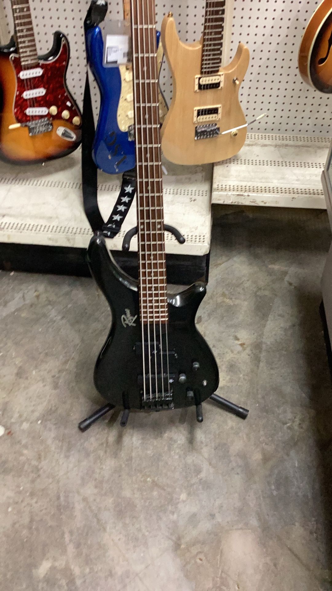 Rogue Electric Bass Guitar