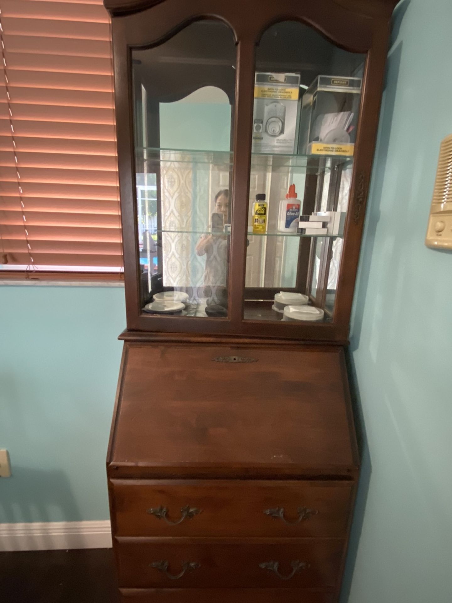 Chinese cabinet