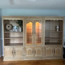 Beautiful Quality Wooden Shelving Unit/Hutch
