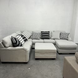 (Free Delivery) New Ashley Furniture 5 Piece Sectional Sofa Couch W/ Ottoman