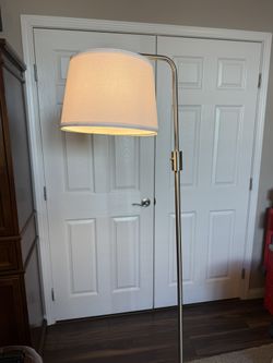 LIKE NEW! Modern Floor Lamp
