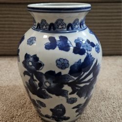 Blue & White Porcelain Vase