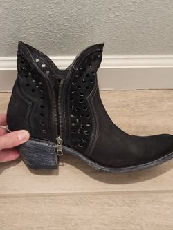 Women's Shyanne Ankle Boots Size 10