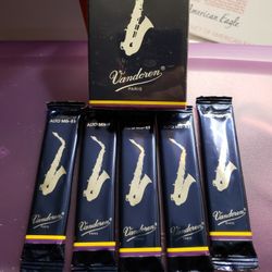 Saxophone Alto Reeds 5ct