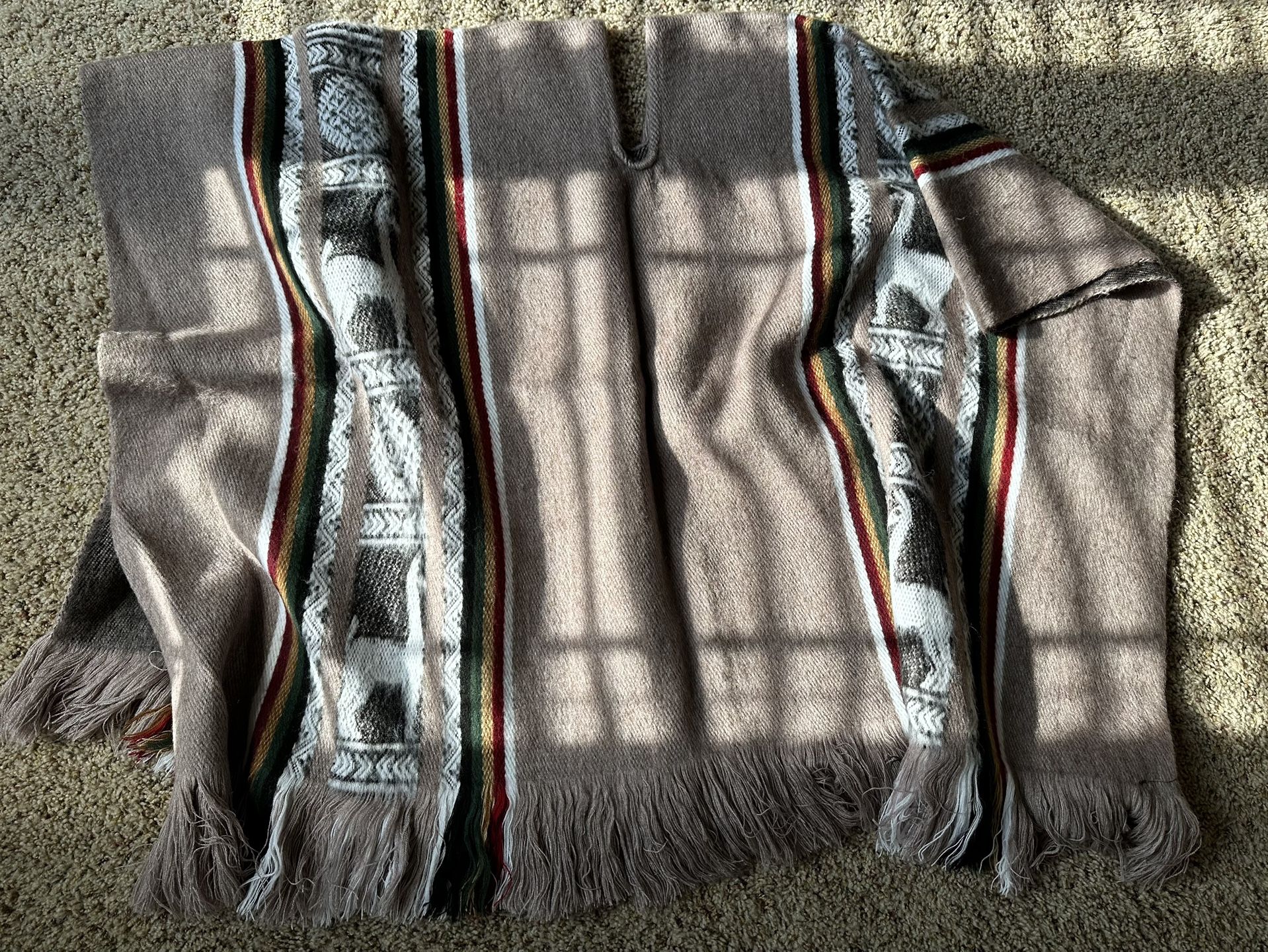 Native Pullover - V Neck