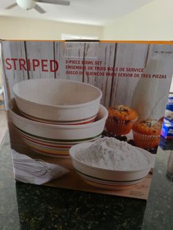 Striped 3 piece bowl set