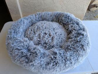 31 in calming dog bed donut shape