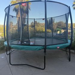 BERG Champion Regular Trampoline 11ft + Safety Net Deluxe