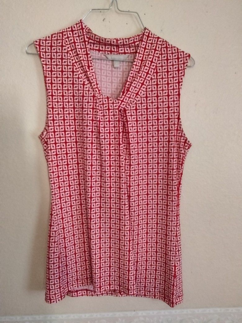 Cute Tank With Tie At Neck Line