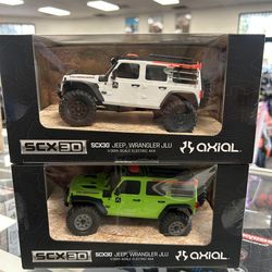 Axial SCX30 1/30 Jeep Wrangler RTR Green & White.