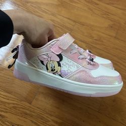 NWT Disney Minnie Mouse girls Glitter Sneakers size 3