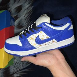 Nike SB Dunk x Supreme
