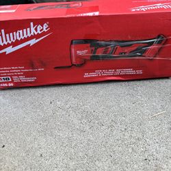 Milwaukee  M18 Multitool